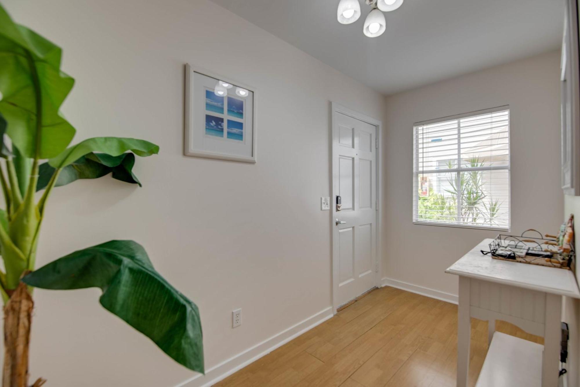 New Casa Caribe By Brightwild- Two-Story Condo Rooftop Pool Key West Exterior photo