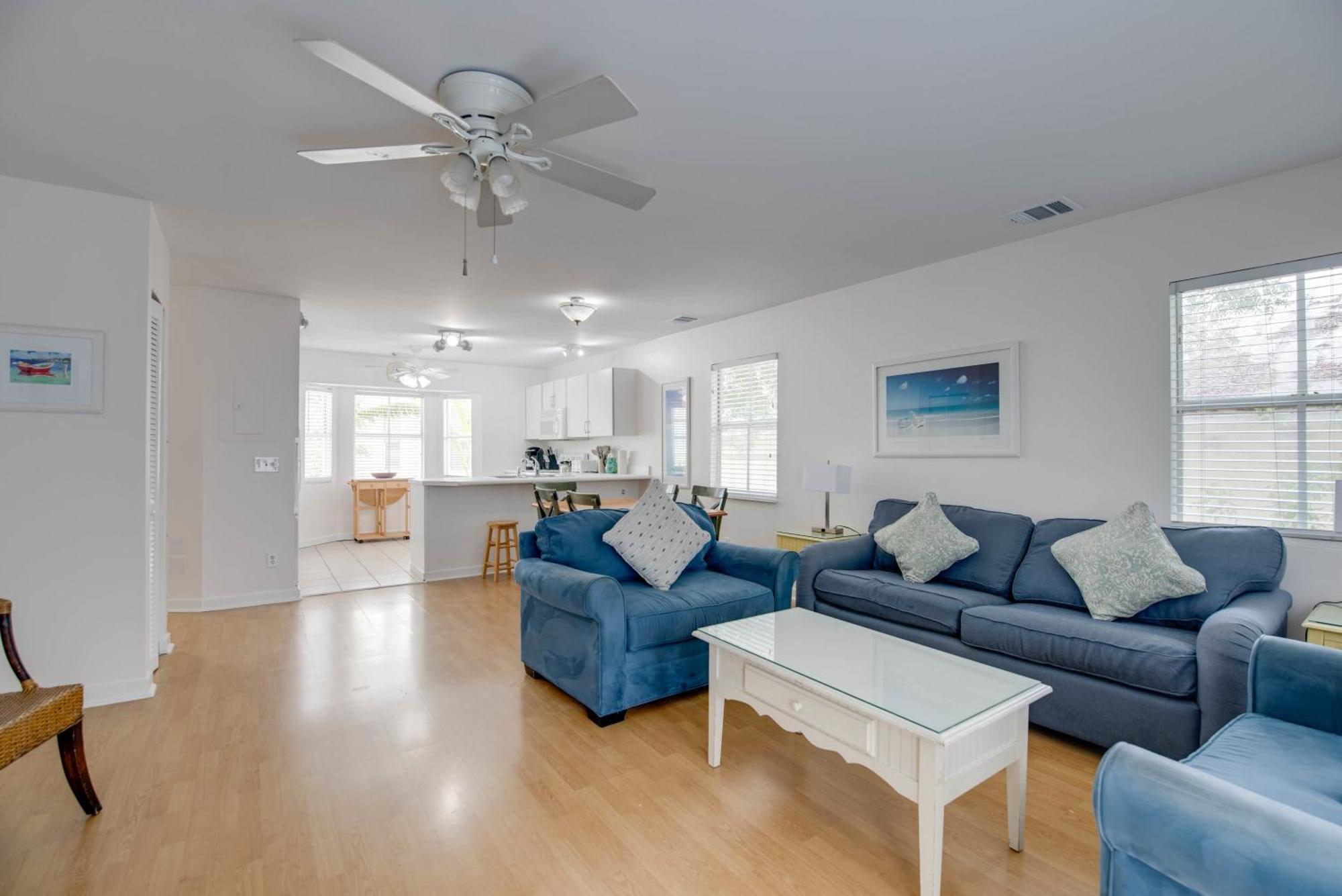 New Casa Caribe By Brightwild- Two-Story Condo Rooftop Pool Key West Exterior photo